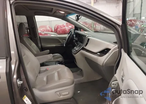 2017 Toyota Sienna Xle 8 Passenger из США, поврежденный, VIN 5TDYZ3DC4HS853900